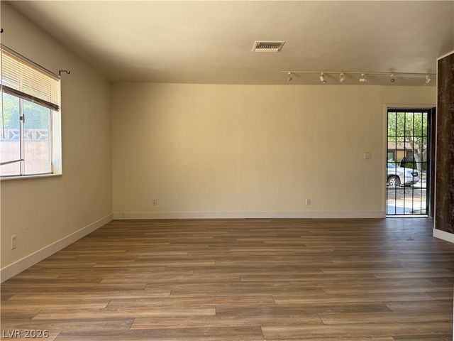 6162 Meadow Vista Lane, Las Vegas, NV 89103