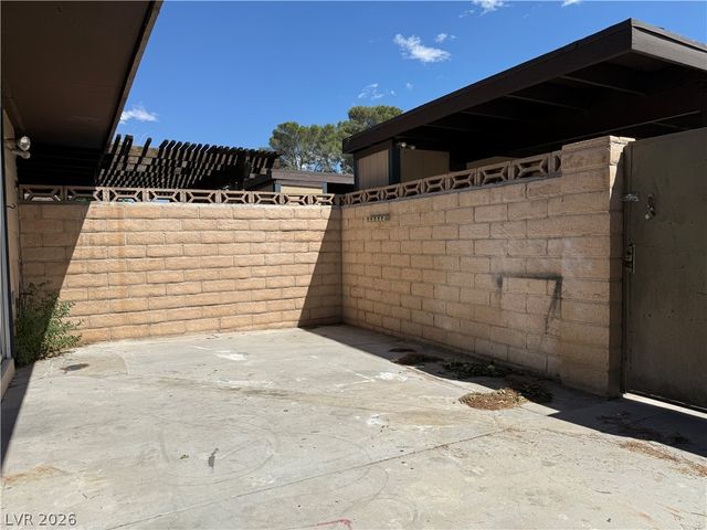 6162 Meadow Vista Lane, Las Vegas, NV 89103
