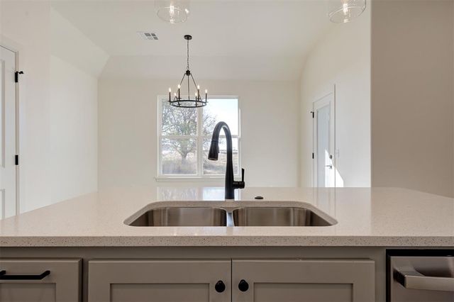 2099 Cash Court, Blanchard, OK 73010