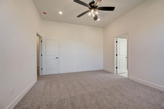 2099 Cash Court, Blanchard, OK 73010