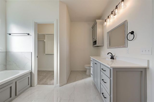 2099 Cash Court, Blanchard, OK 73010