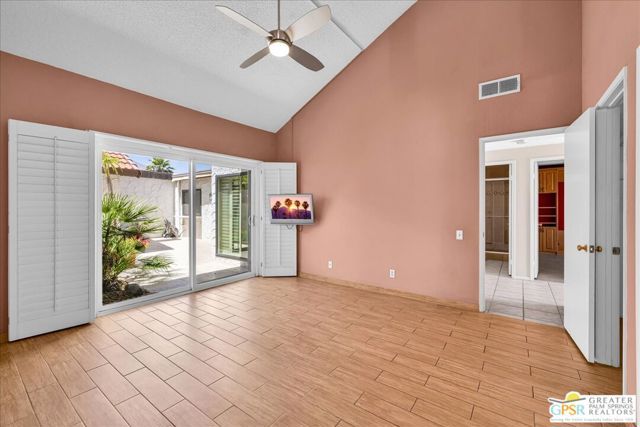 2262 S Linden Way E, Palm Springs, CA 92264
