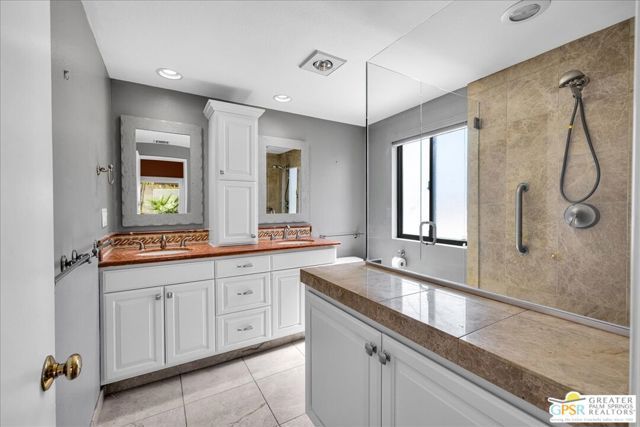 2262 S Linden Way E, Palm Springs, CA 92264