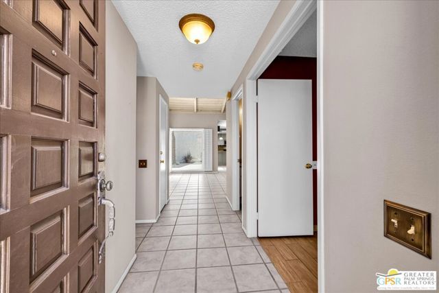 2262 S Linden Way E, Palm Springs, CA 92264