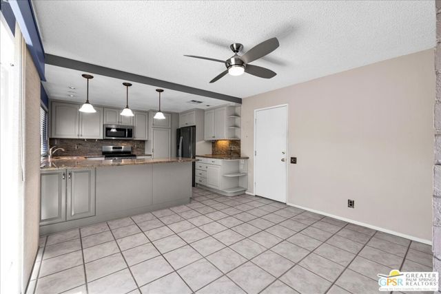 2262 S Linden Way E, Palm Springs, CA 92264