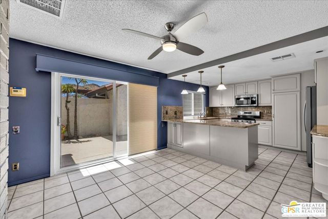 2262 S Linden Way E, Palm Springs, CA 92264