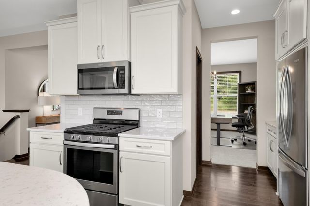 17043 Kerrick Court, Lakeville, MN 55044