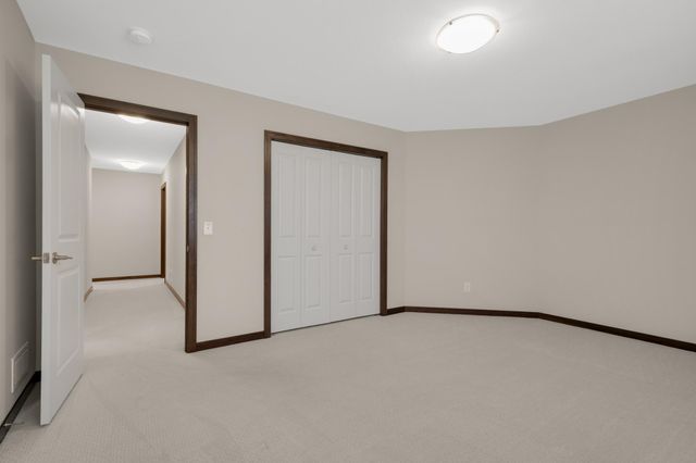17043 Kerrick Court, Lakeville, MN 55044