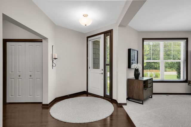 17043 Kerrick Court, Lakeville, MN 55044
