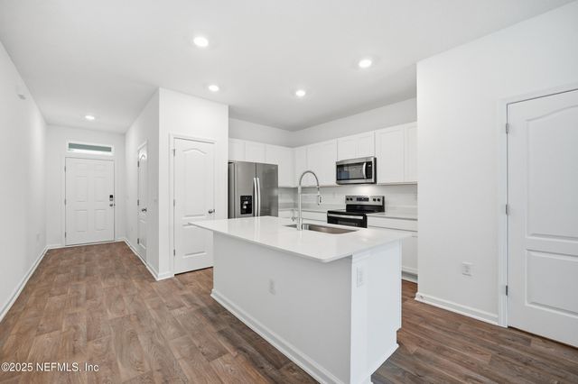 5661 COPPERS EDGE Lane, Jacksonville, FL 32254