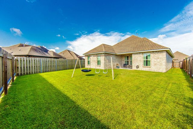 120 Magazine Loop, Thibodaux, LA 70301