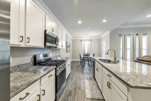 120 Magazine Loop, Thibodaux, LA 70301