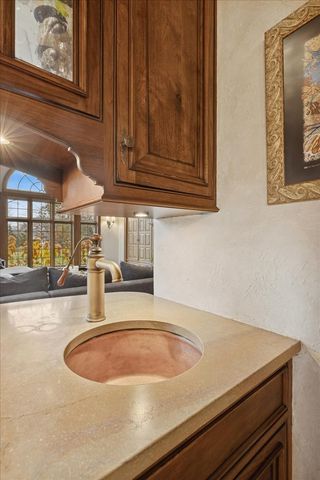 2041 Tremont Court, Libertyville, IL 60048