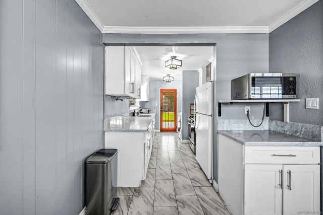 5279 Conrad Avenue, San Diego, CA 92117