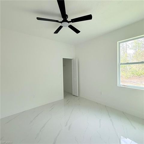 208 Johns AVE, Lehigh Acres, FL 33936