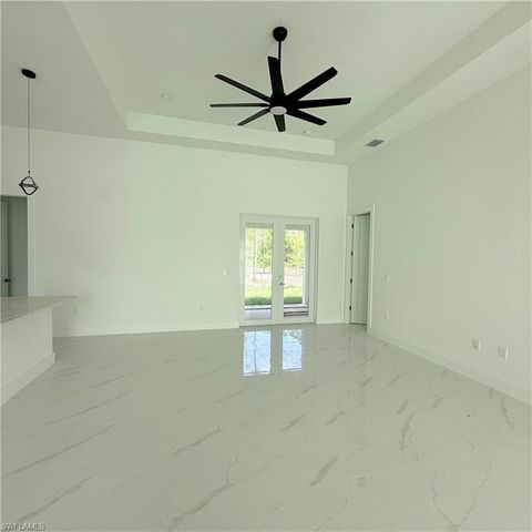 208 Johns AVE, Lehigh Acres, FL 33936