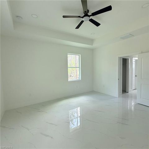 208 Johns AVE, Lehigh Acres, FL 33936