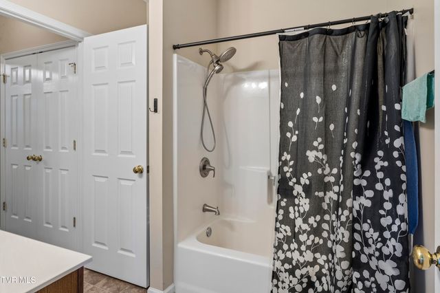 263 Main Street Village Drive, Jonesborough, TN 37659
