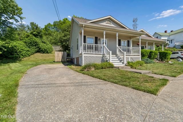 263 Main Street Village Drive, Jonesborough, TN 37659