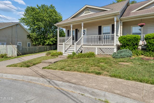 263 Main Street Village Drive, Jonesborough, TN 37659