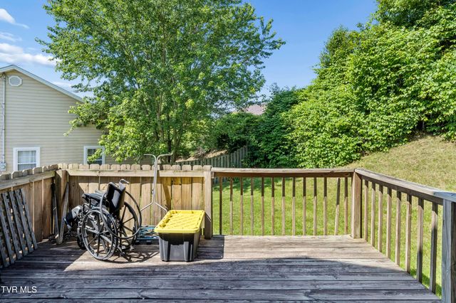 263 Main Street Village Drive, Jonesborough, TN 37659