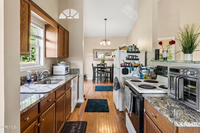 263 Main Street Village Drive, Jonesborough, TN 37659