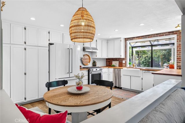 1754 Stratford, Redlands, CA 92374