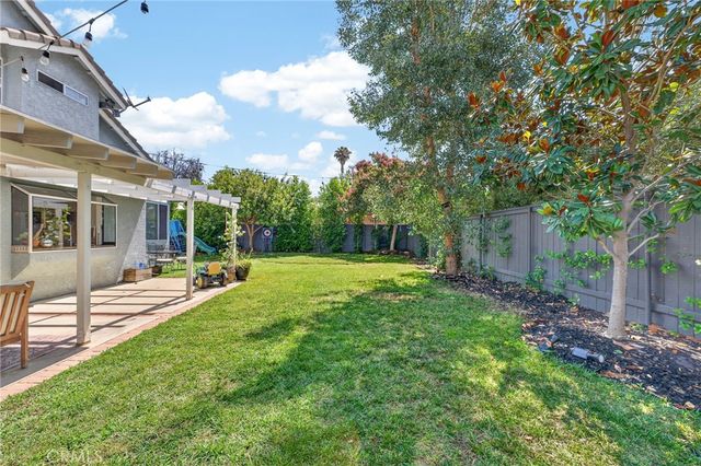 1754 Stratford, Redlands, CA 92374