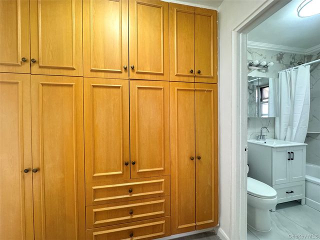 6824 140th Street A, Flushing, NY 11367