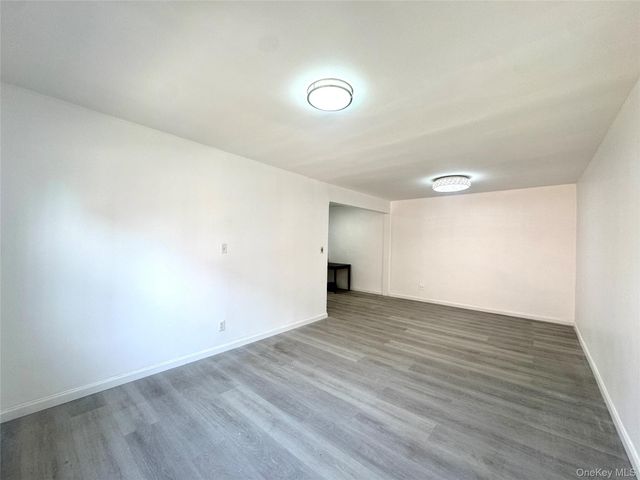 6824 140th Street A, Flushing, NY 11367