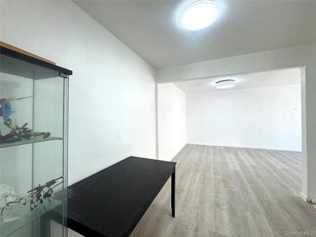 6824 140th Street A, Flushing, NY 11367