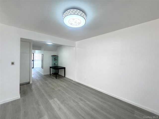 6824 140th Street A, Flushing, NY 11367