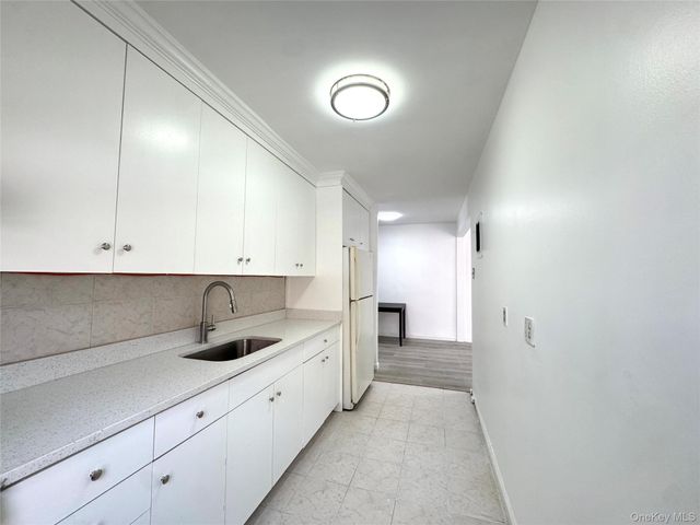 6824 140th Street A, Flushing, NY 11367