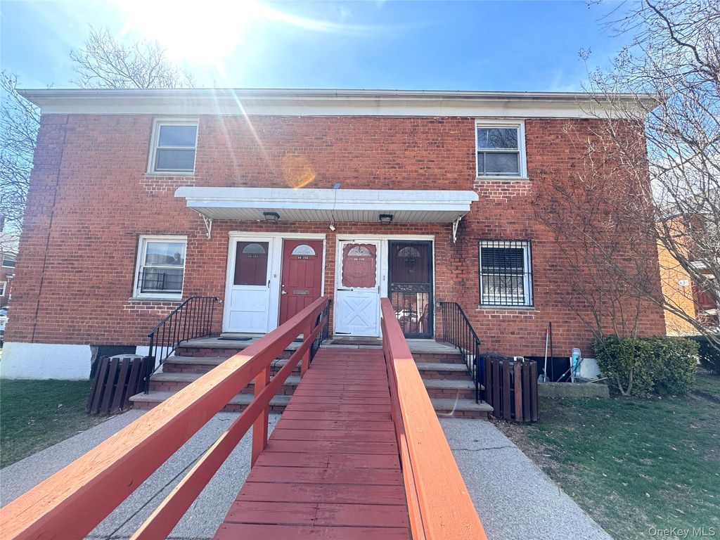 6824 140th Street A, Flushing, NY 11367