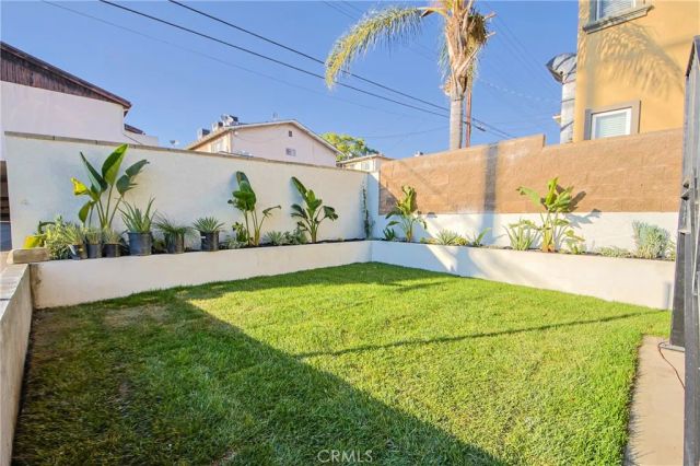 723 E Verdugo Avenue 201, Burbank, CA 91501