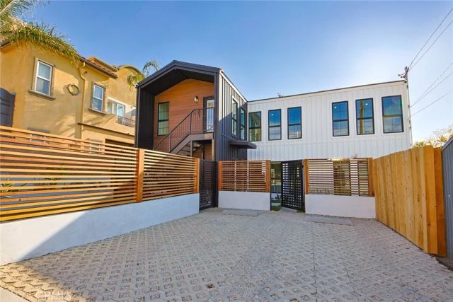 723 E Verdugo Avenue 201, Burbank, CA 91501