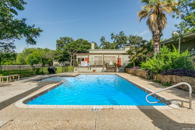 3102 Eisenhauer Rd Apt B20, San Antonio, TX 78209