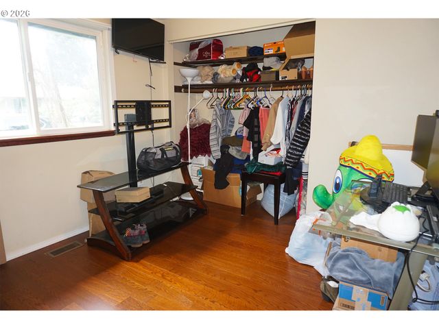 3130 Se 161ST Ave, Portland, OR 97236