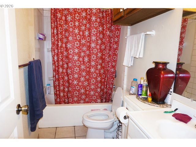 3130 Se 161ST Ave, Portland, OR 97236