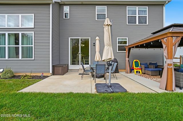 792 Wilkshire Drive, Waterville, OH 43566