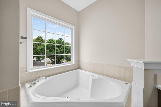 42071 PEPPERBUSH PL, Aldie, VA 20105