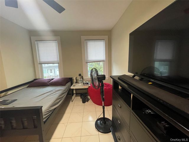7736 76th Street, Glendale, NY 11385