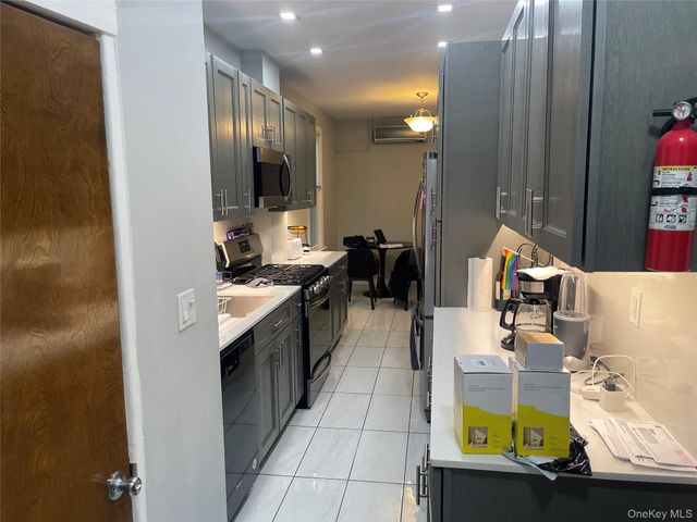 7736 76th Street, Glendale, NY 11385