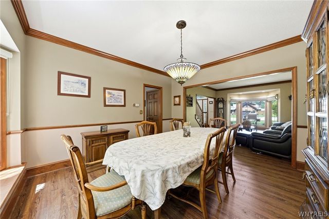 10585 Royal Oak Drive, Clarence, NY 14031