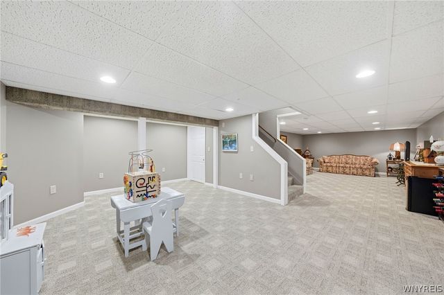 10585 Royal Oak Drive, Clarence, NY 14031