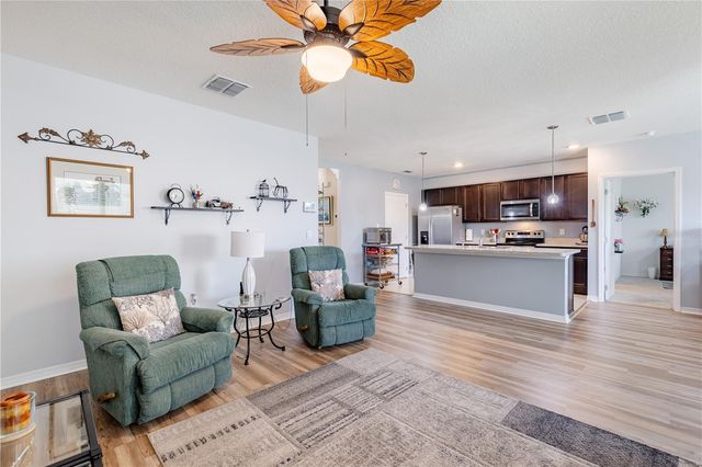 1768 HENIN CIRCLE, Tavares, FL 32778