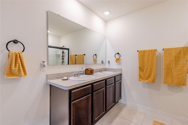 1768 HENIN CIRCLE, Tavares, FL 32778