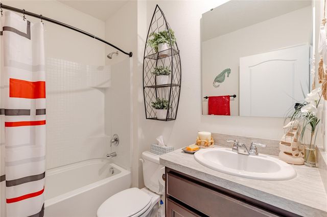 1768 HENIN CIRCLE, Tavares, FL 32778