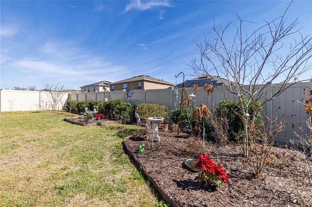 1768 HENIN CIRCLE, Tavares, FL 32778