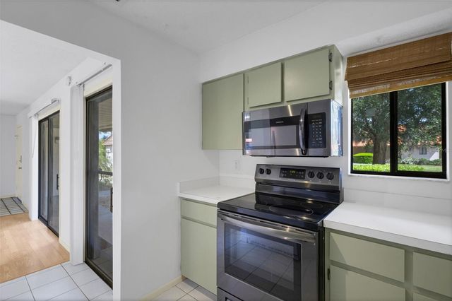 6392 DRAW LANE 40, Sarasota, FL 34238